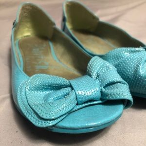 Blowfish Teal Turquoise Blue bow flats